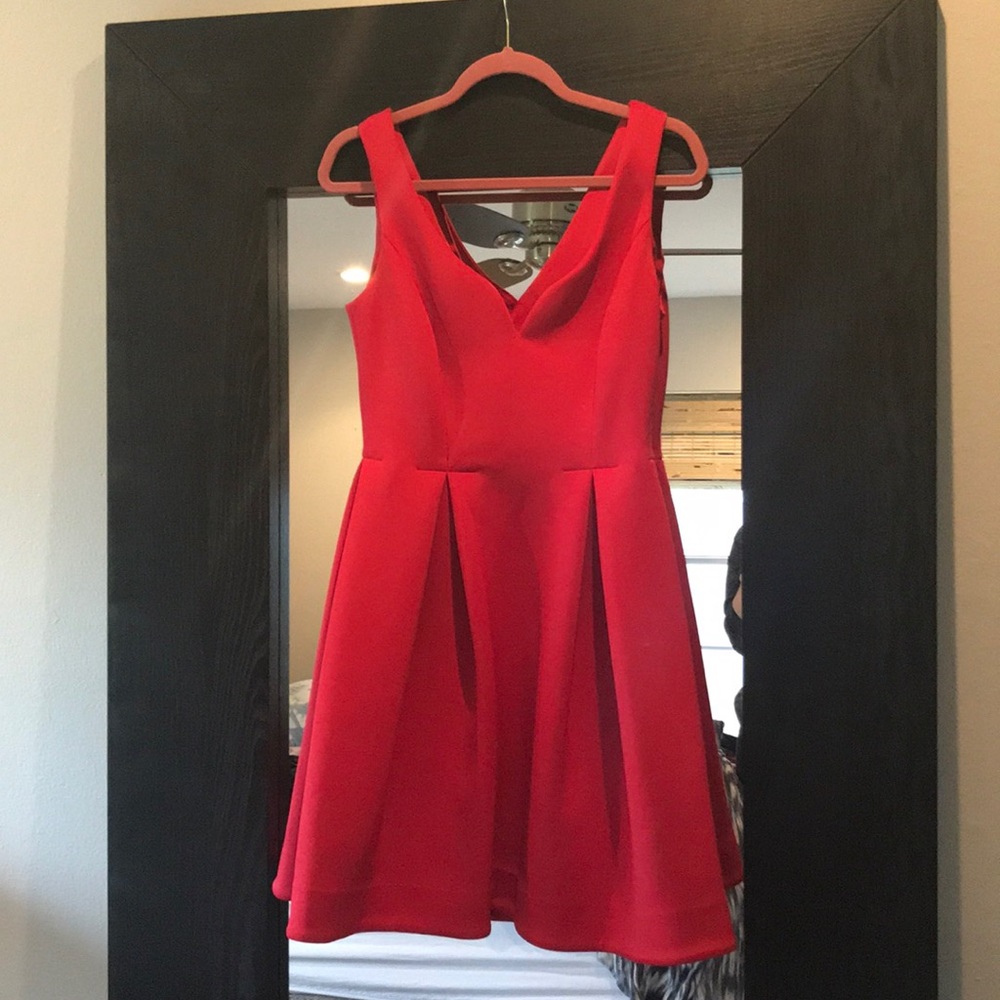 Red cocktail dress (Donna Morgan) size 4
